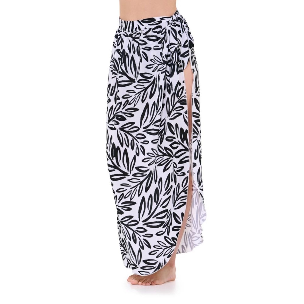 NWT Freshwater Black and White Sarong/ side slit Pareo swim cover